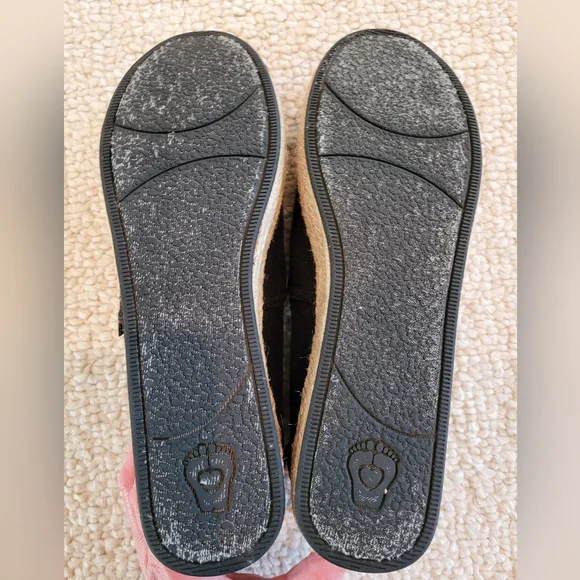 Bobs from Sketchers High Jinx Espradrille Wedge Slip On Womens size 9.5 Black. - Picture 8 of 8